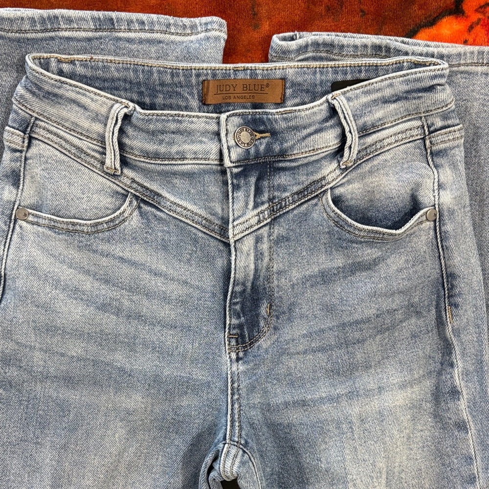 Judy Blue Wide Jeans - Picture 4 of 8